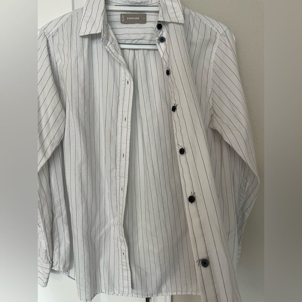 Everlane button down - Picture 8 of 8